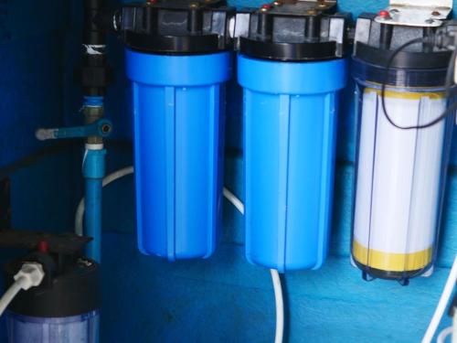 Filtración de agua en hidroponía – cómo asegurar una solución limpia y estable